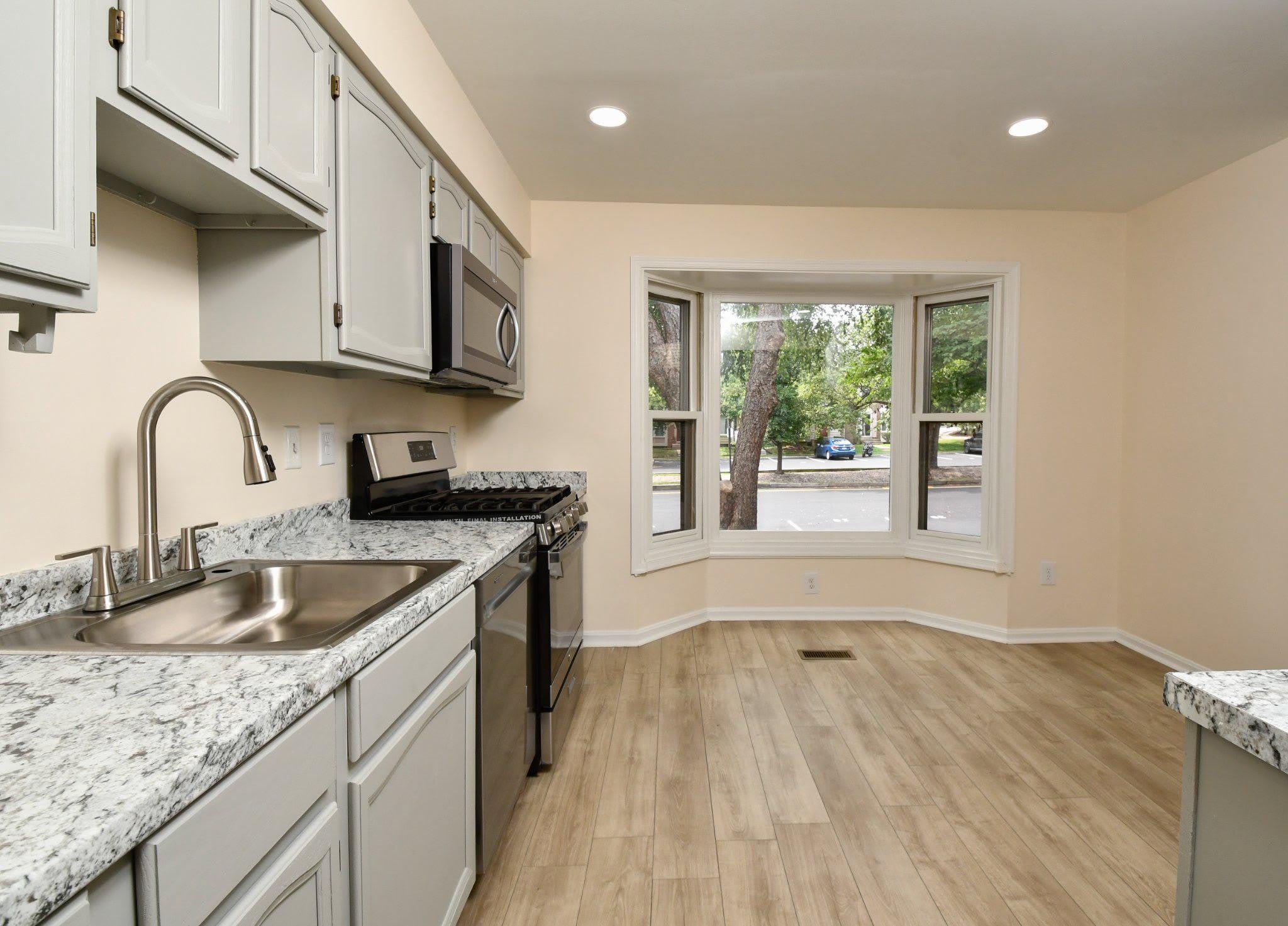 10709 GIDEON Court – photo 5
