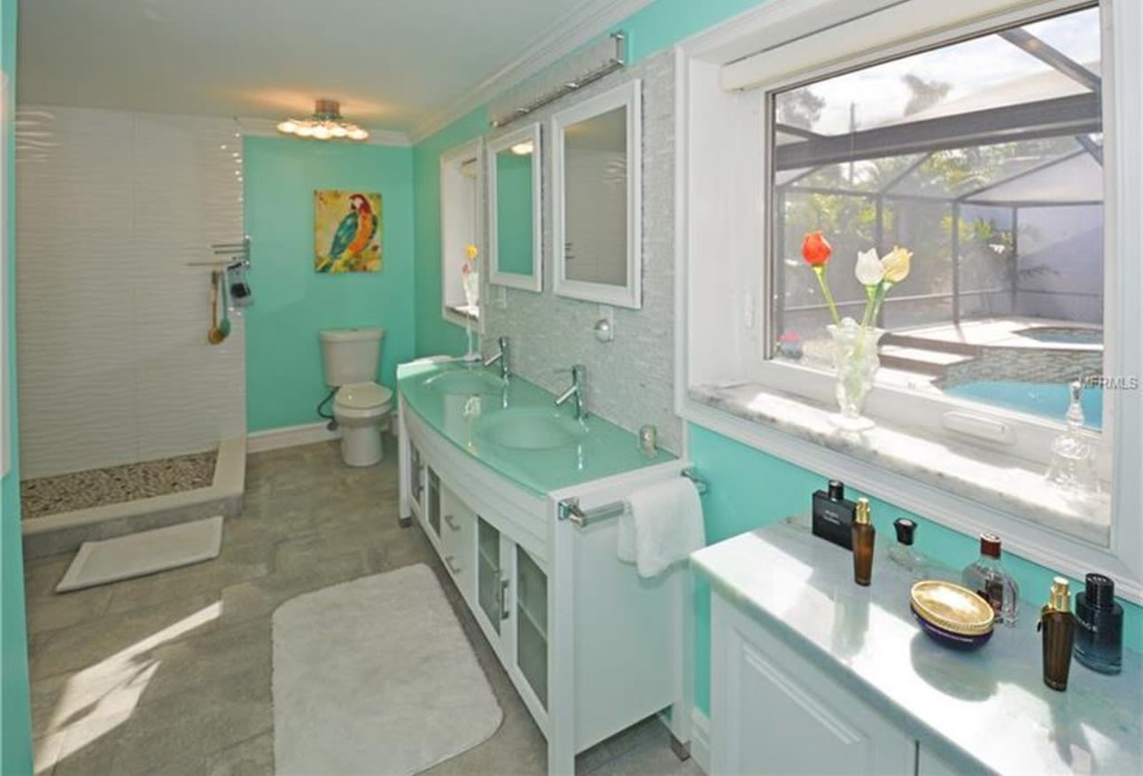 7020 Mango Avenue South – photo 3