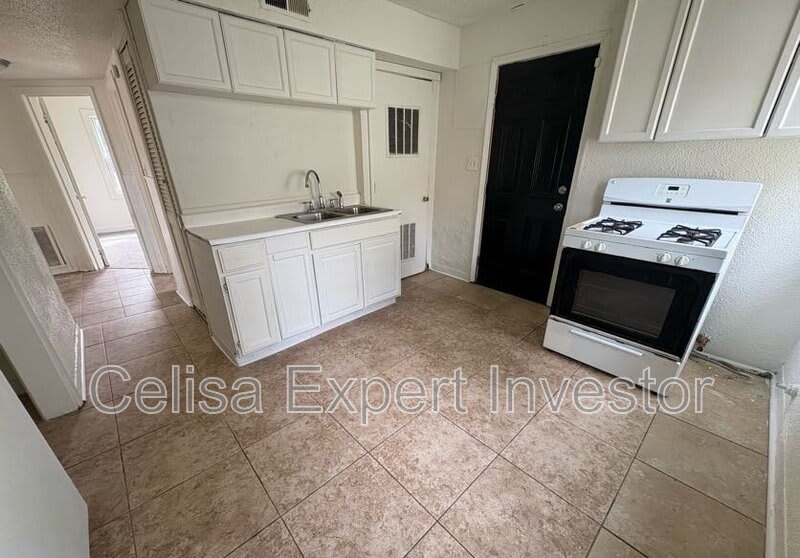 3128 Mc Donald Street – photo 3