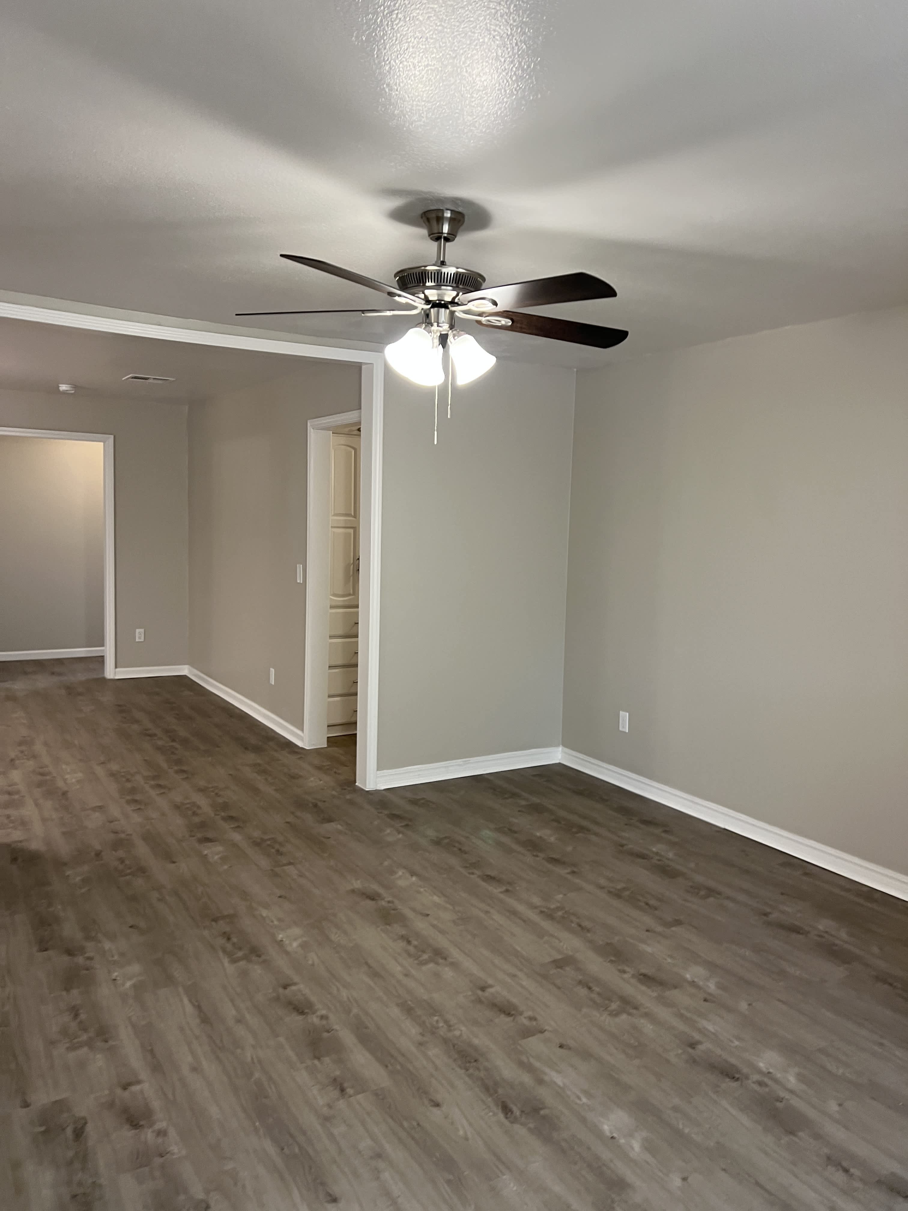 4201 NW 59th St – photo 3
