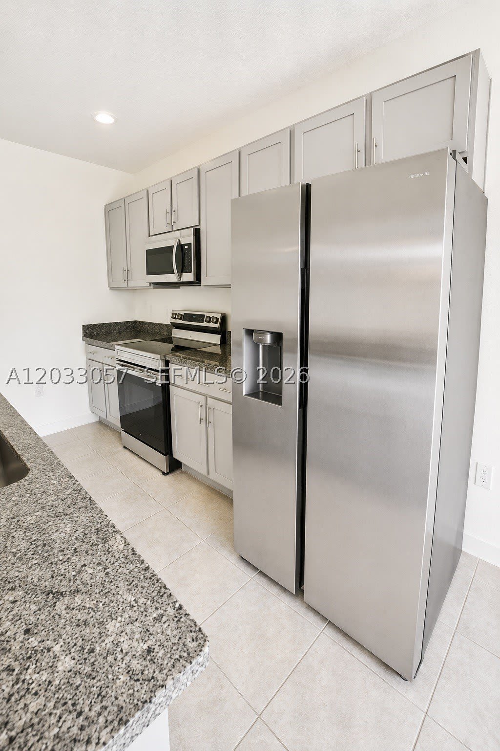 811 SERENADE St NW – photo 4