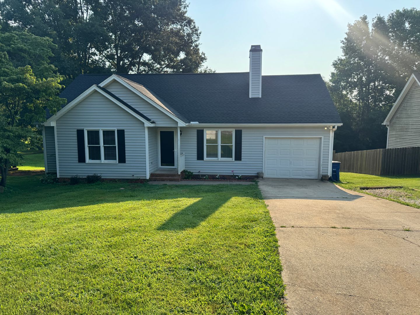 155 Lorraine Dr – photo 1
