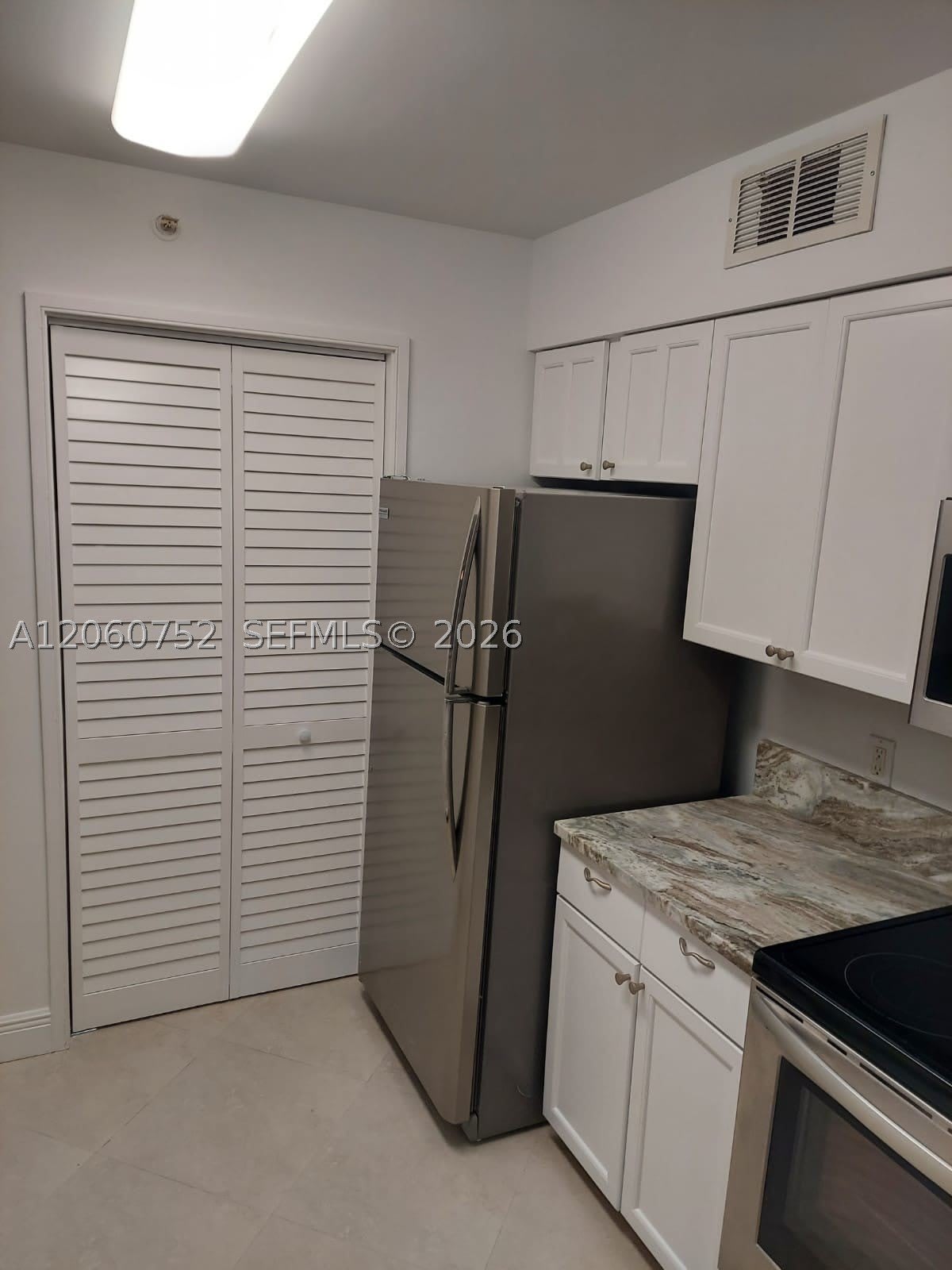 800 Scotia Dr – photo 2