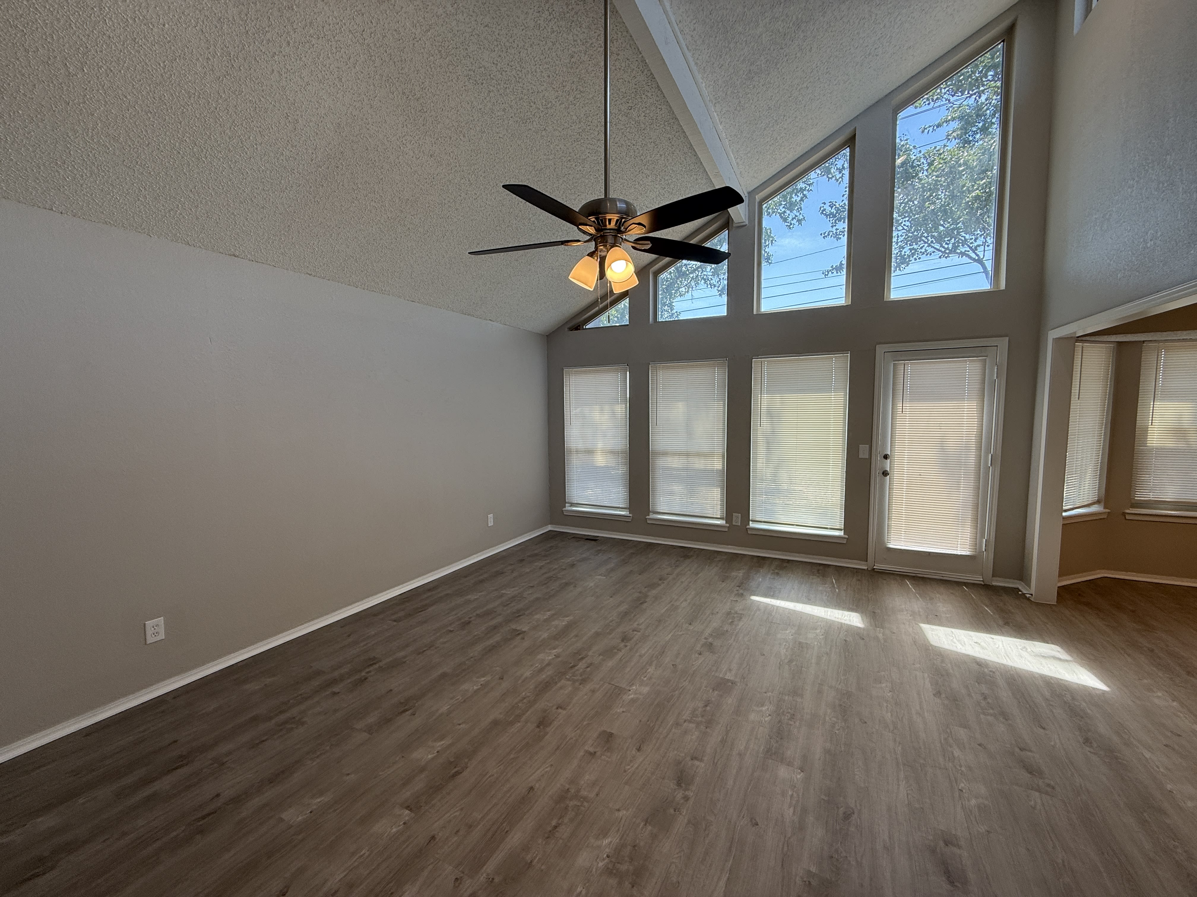 2713 W Houston Pl – photo 3