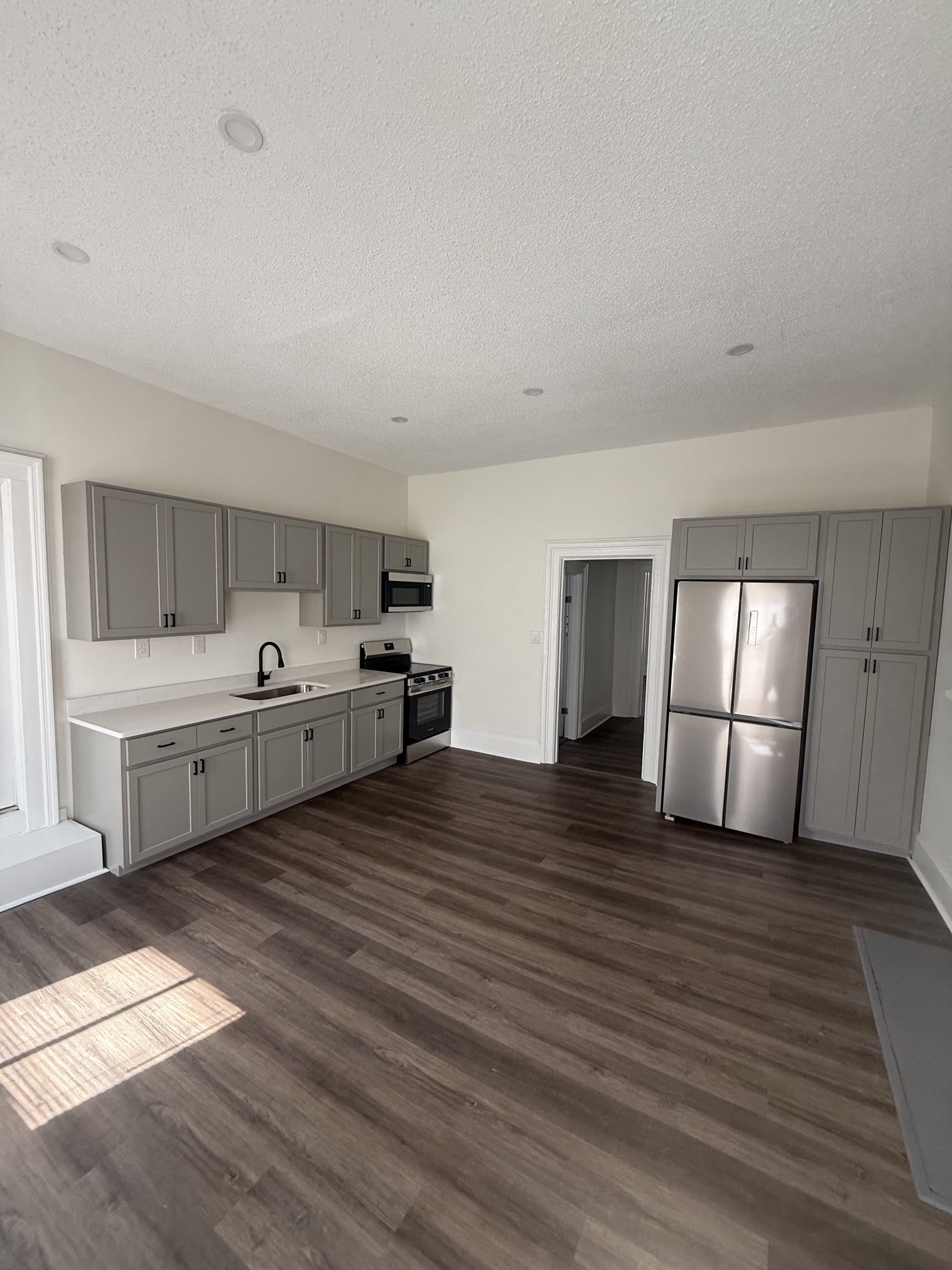 306 West Church St – photo 5