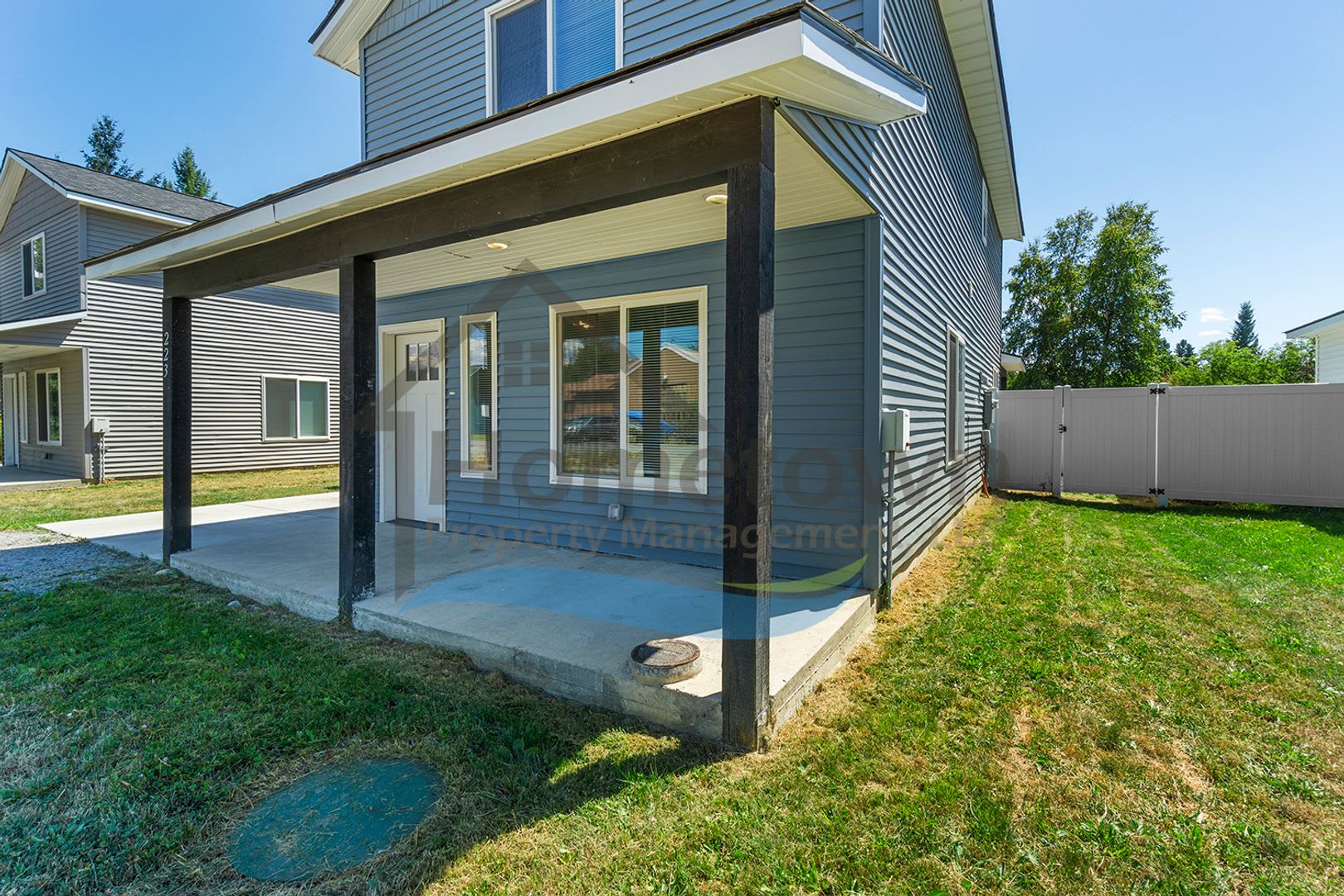 3 Bedroom 2 Bathroom Home with Attached Garage Available in Ponderay! – photo 4