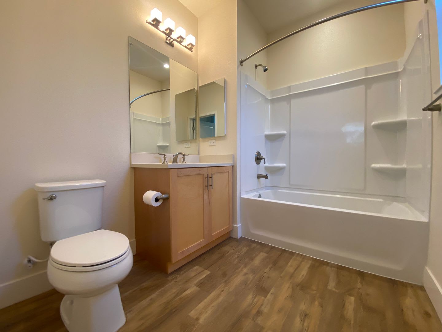Modern, Spacious Townhome Coming Soon in Highly Desirable Seabright Neighborhood – photo 5
