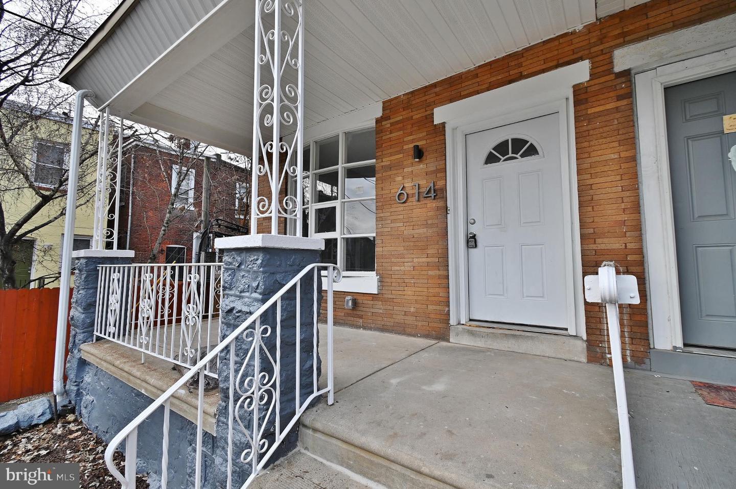 614 N Frazier St – photo 3