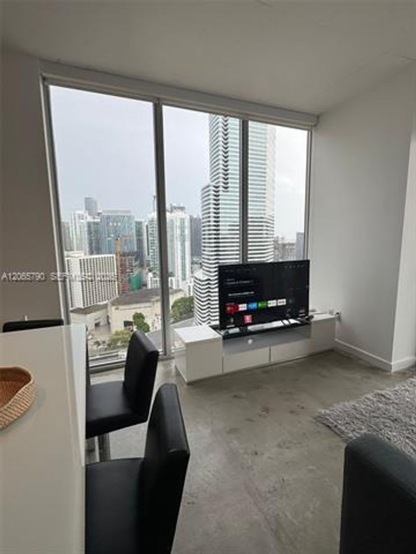 151 Se 1St St Cu 2811 Miami Fl 33131 – photo 4