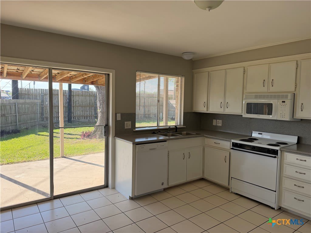 111 Lancelot Street – photo 2