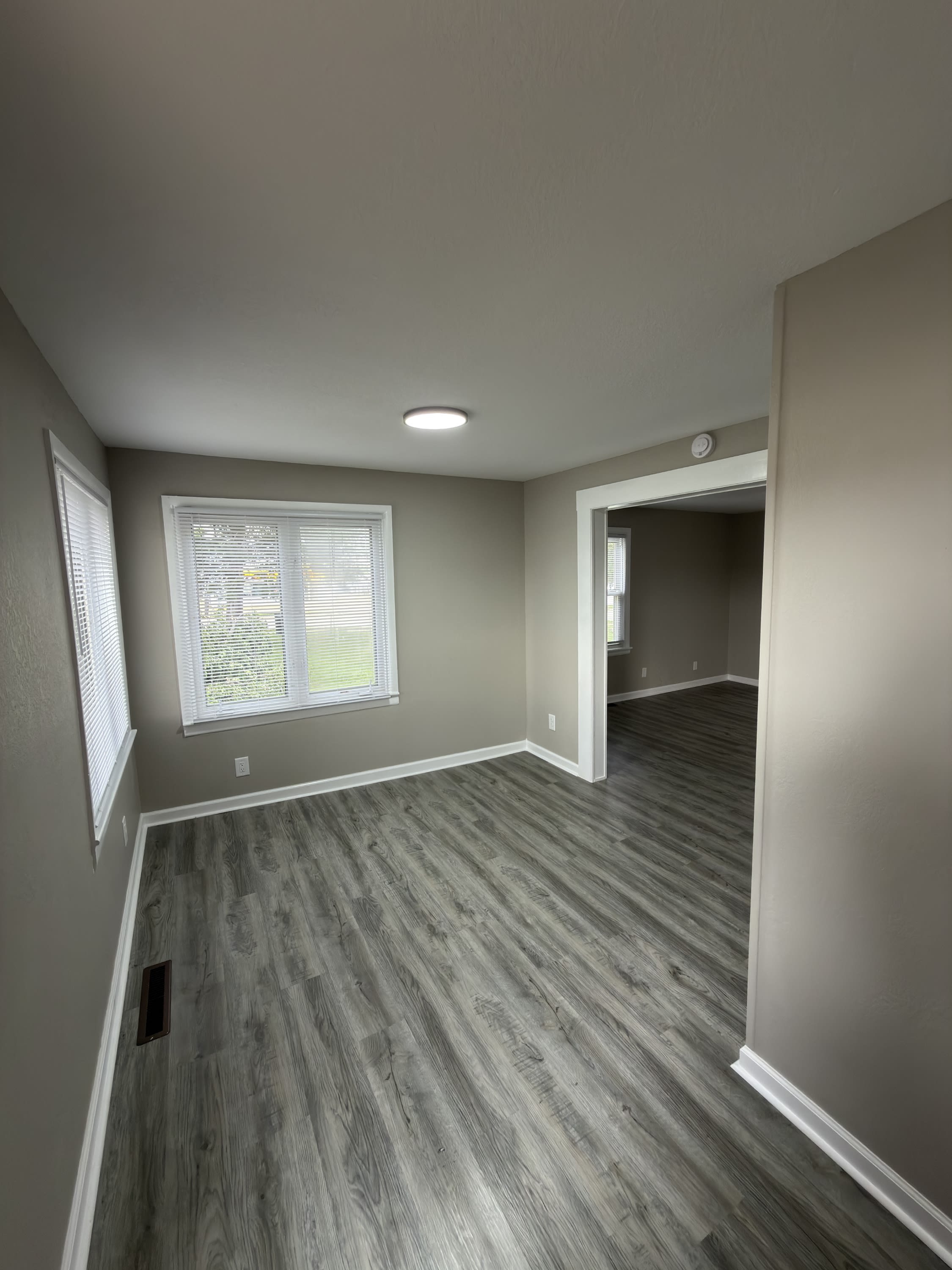 1412 North Harris Avenue – photo 5