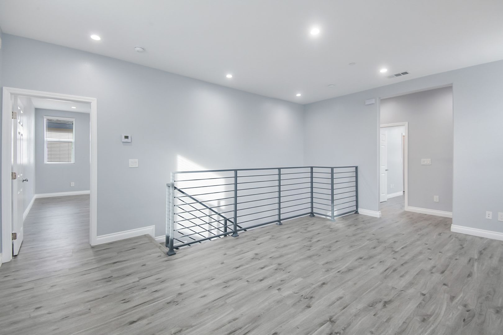 Available Now Beautiful Newer 3Bedroom Near Lax And Beaches – photo 3