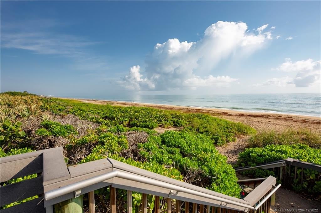 484 NE Plantation Road – photo 3