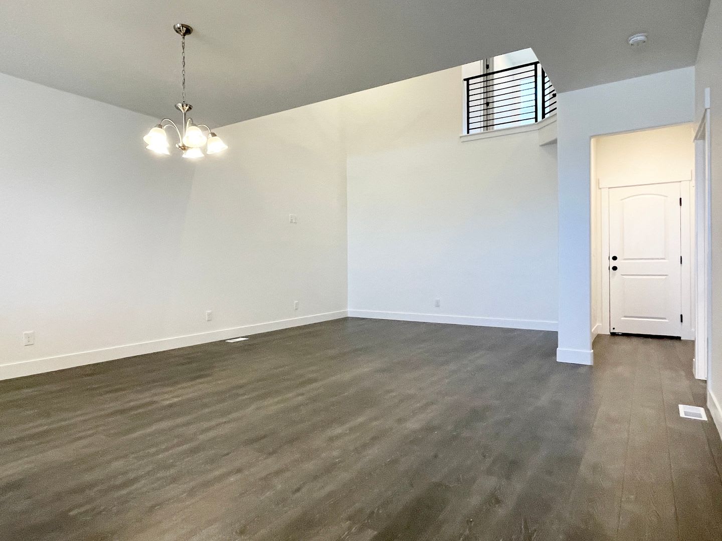 Modern Townhome at Mountain Ridge! – photo 3