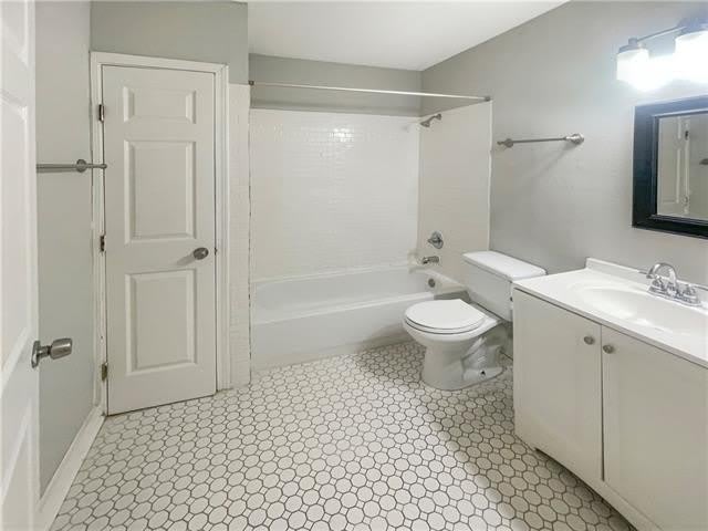 1803 S RENDON Street – photo 2