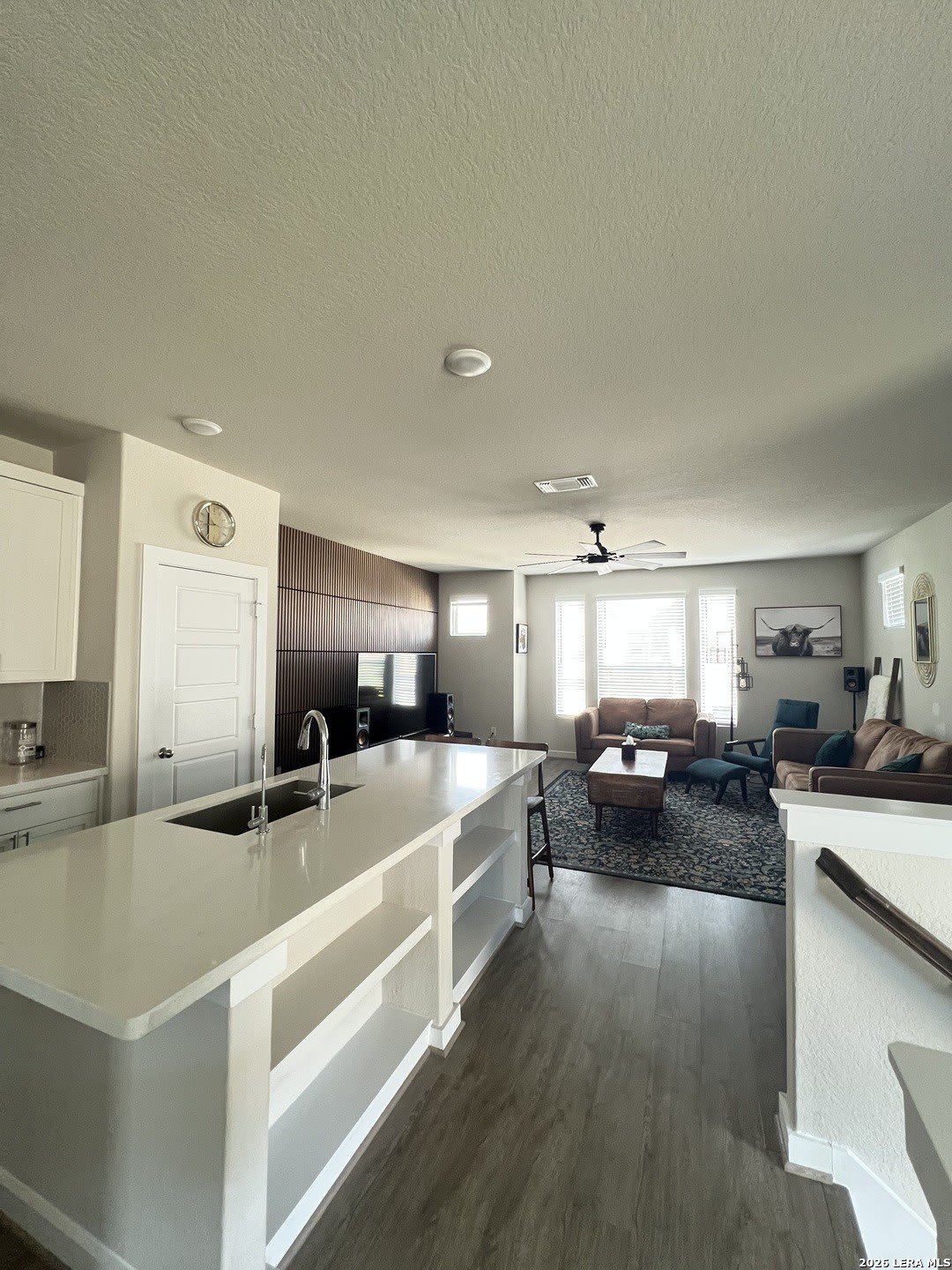 14811 MAVERICK AVE – photo 3