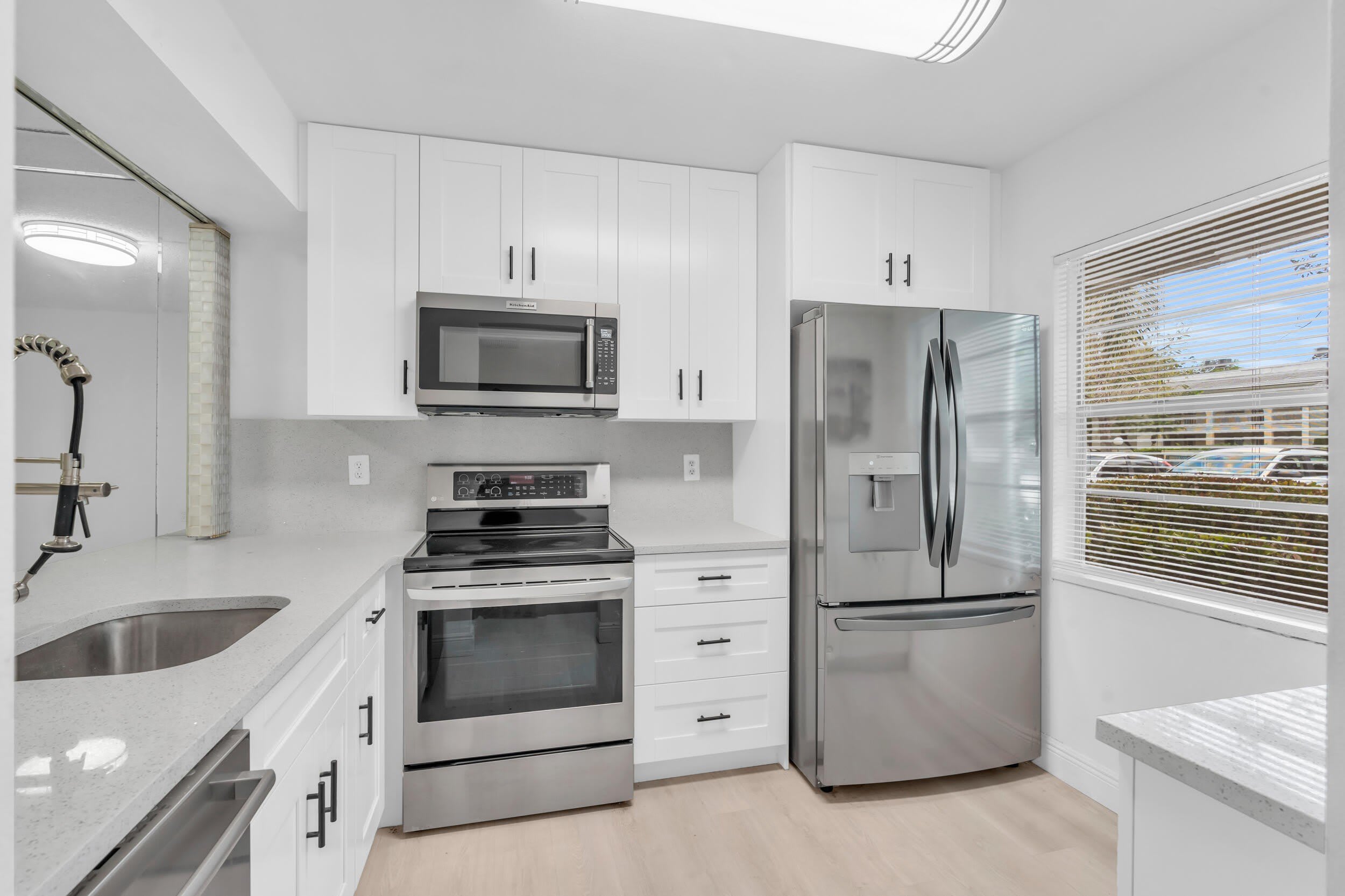 1102 Bahama Bend – photo 4