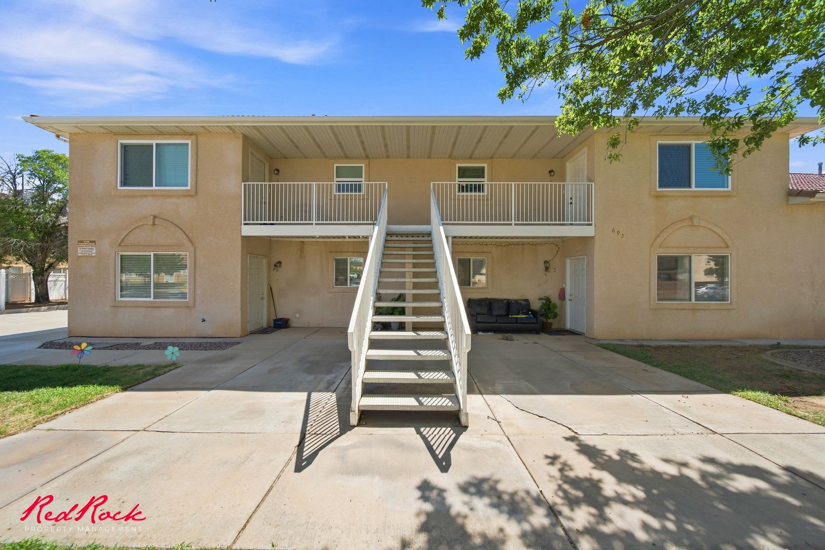 Newly Remodeled 3 Bedroom 2 Bathroom Apartment – photo 5