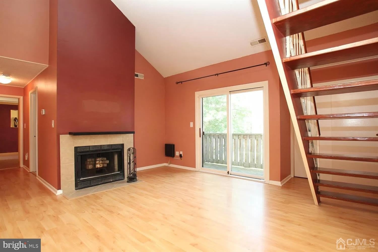 818 RAVENS CREST Drive – photo 4