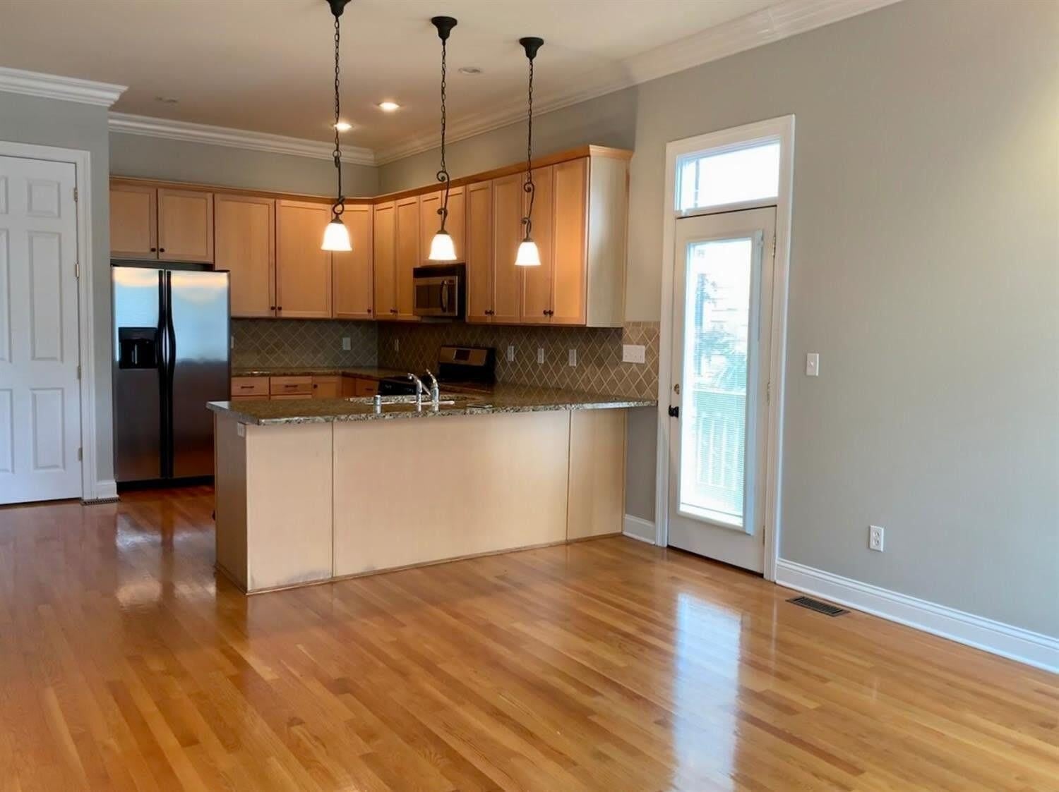 631 W Main Street – photo 3