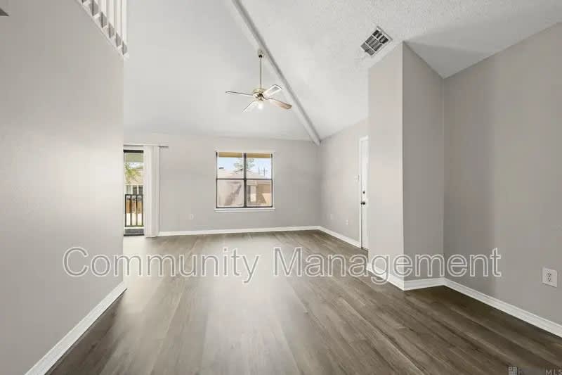 5141 Butter Creek Ln – photo 4