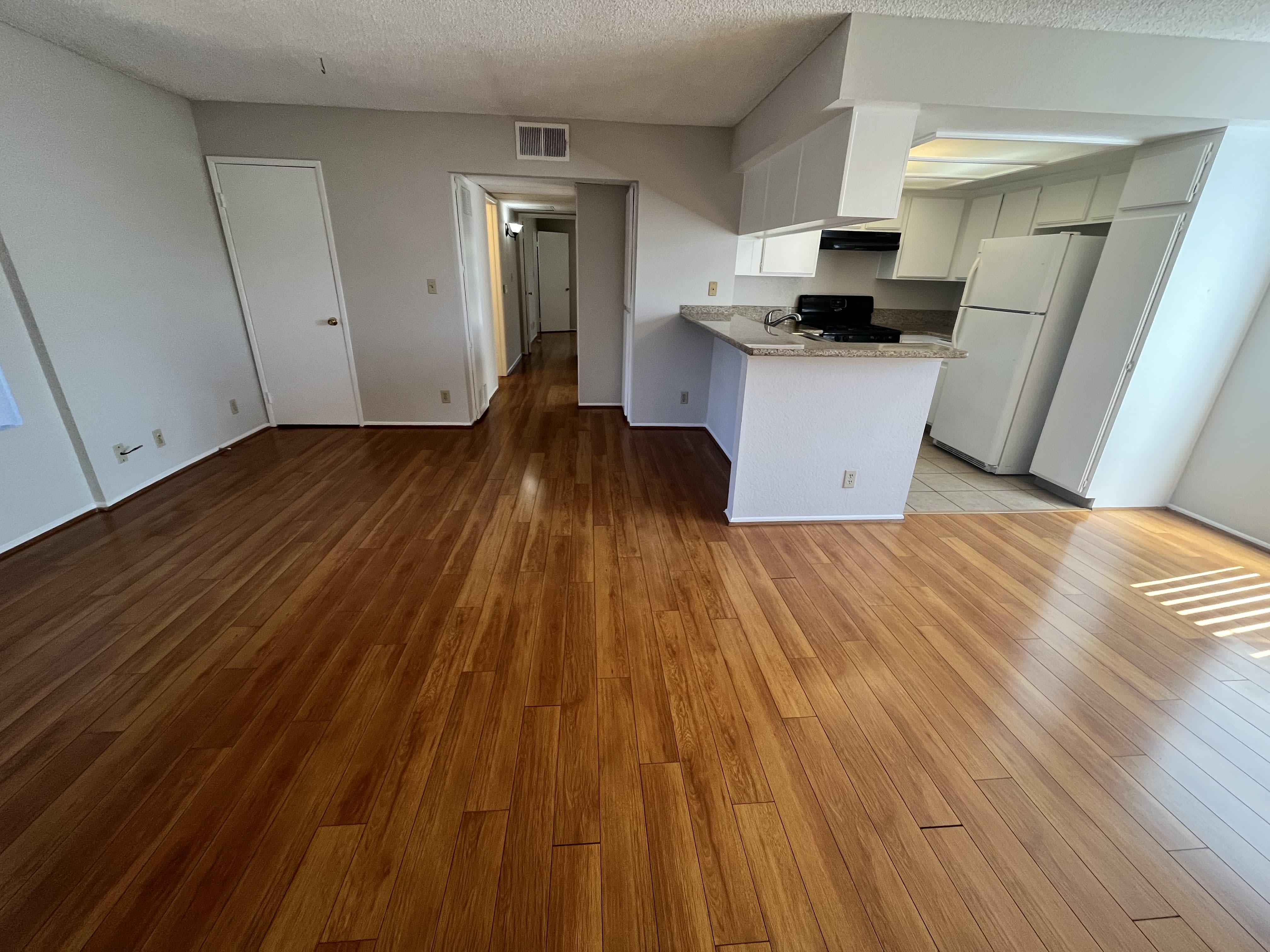 636 E Verdugo Ave – photo 1