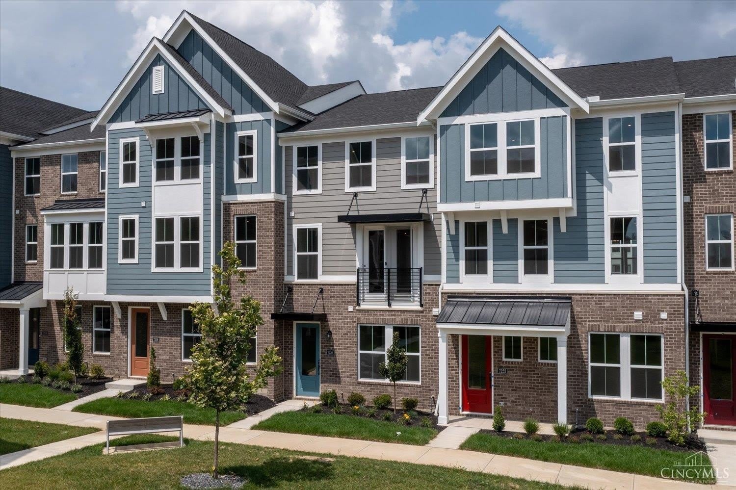 7254 Otley Drive – photo 2