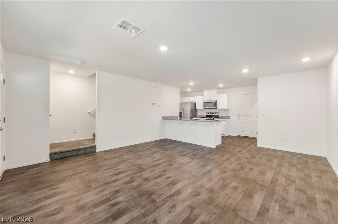 1127 Ruby Sparrow Street – photo 5