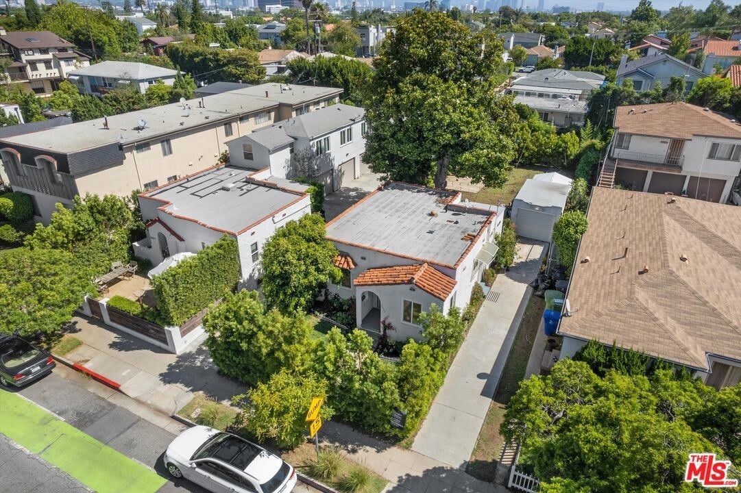 2605 28th St – photo 2