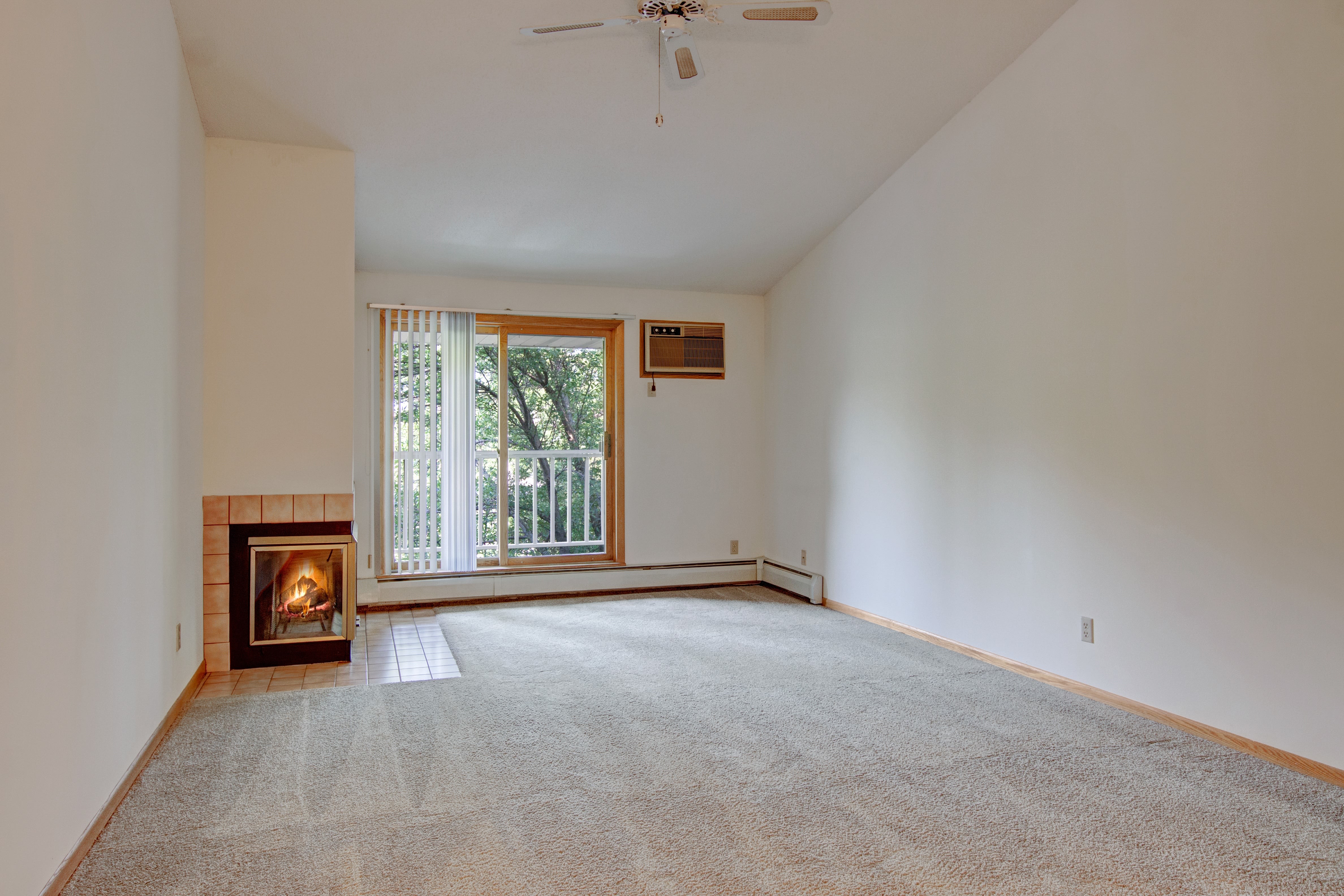 Plymouth Square At 37Th Apartments – photo 5