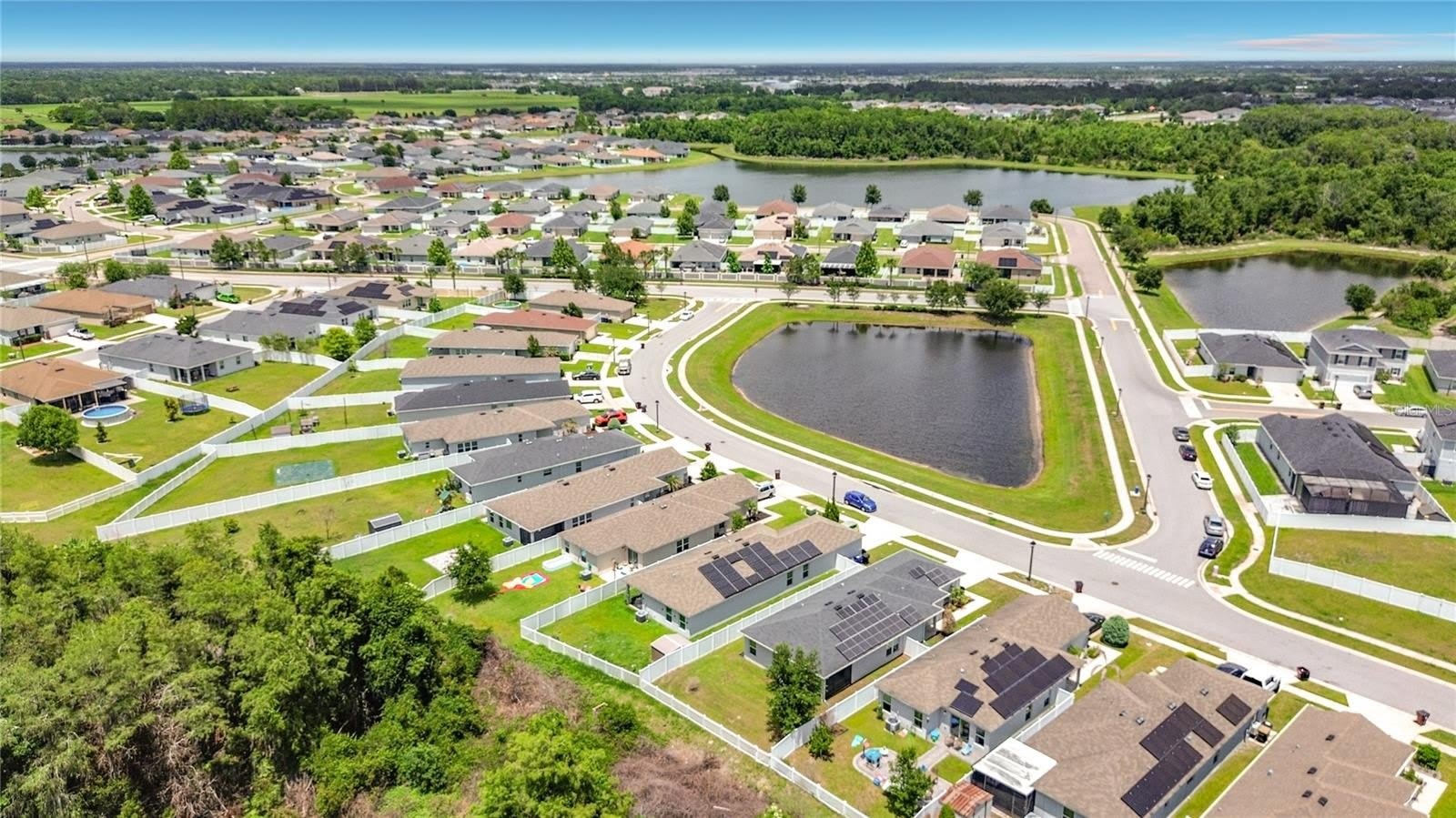3040 LAKES CREST Avenue – photo 4