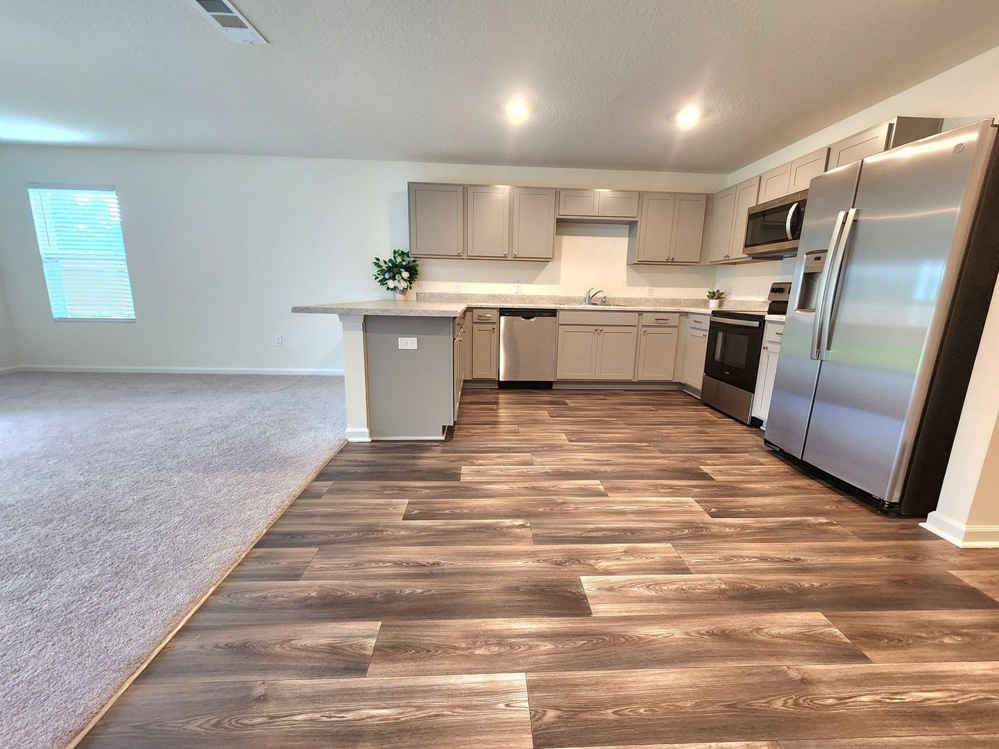 Stunning 4/2 in the Heart of Pensacola – photo 2