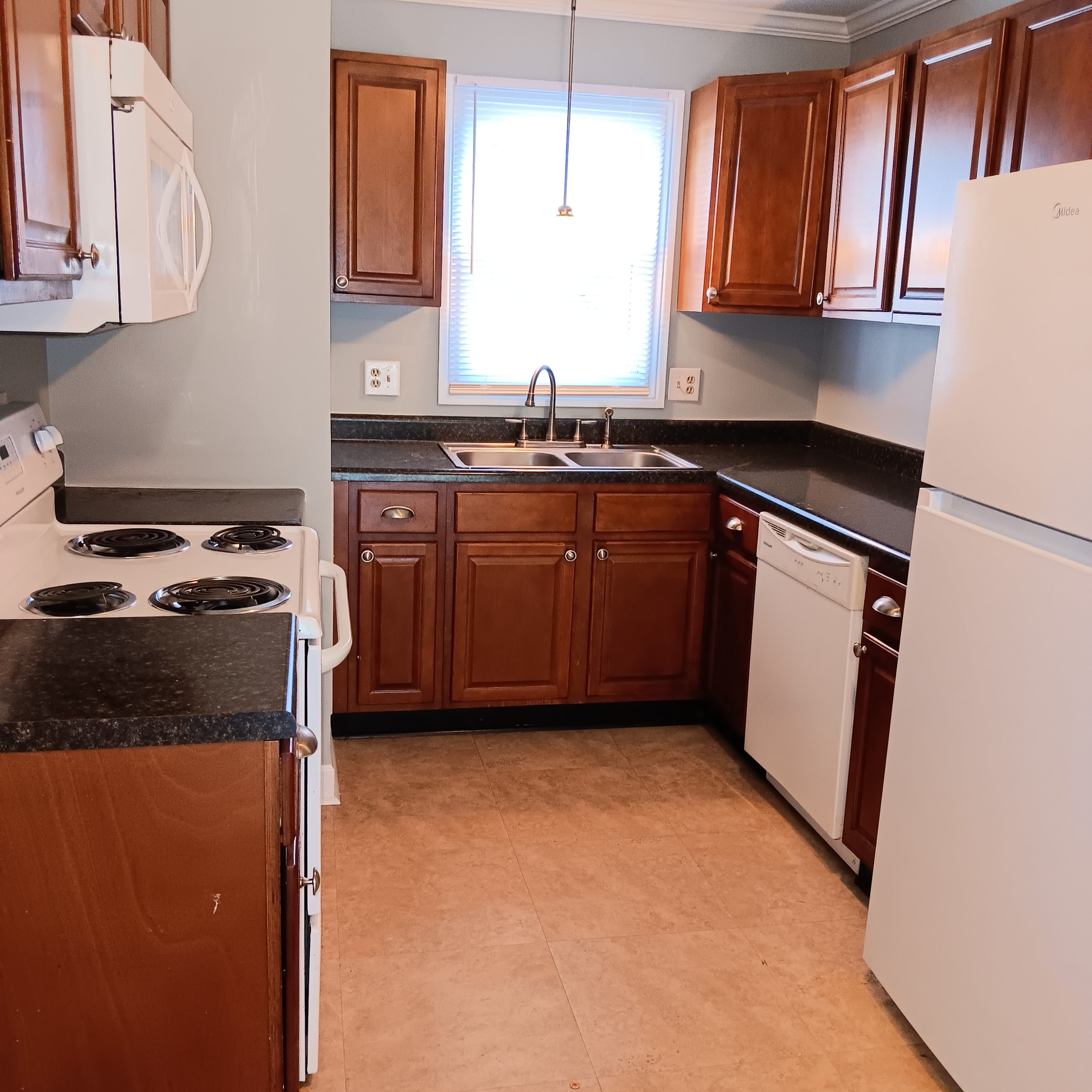 601 Timberline Drive – photo 2
