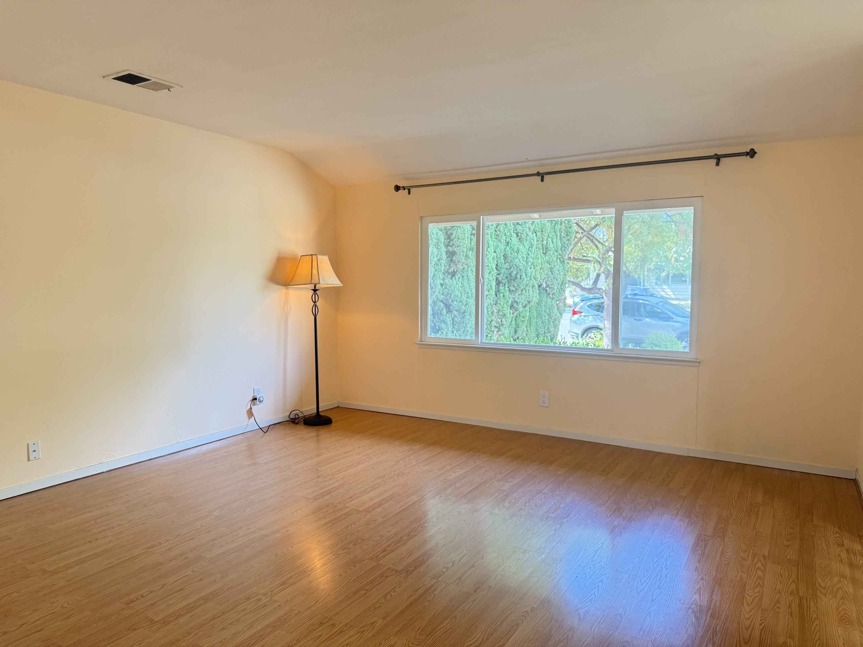 964 Dawnview Court – photo 4