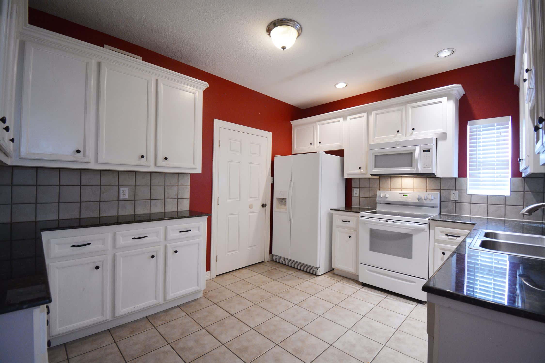 2803 Weeping Willow Circle – photo 4
