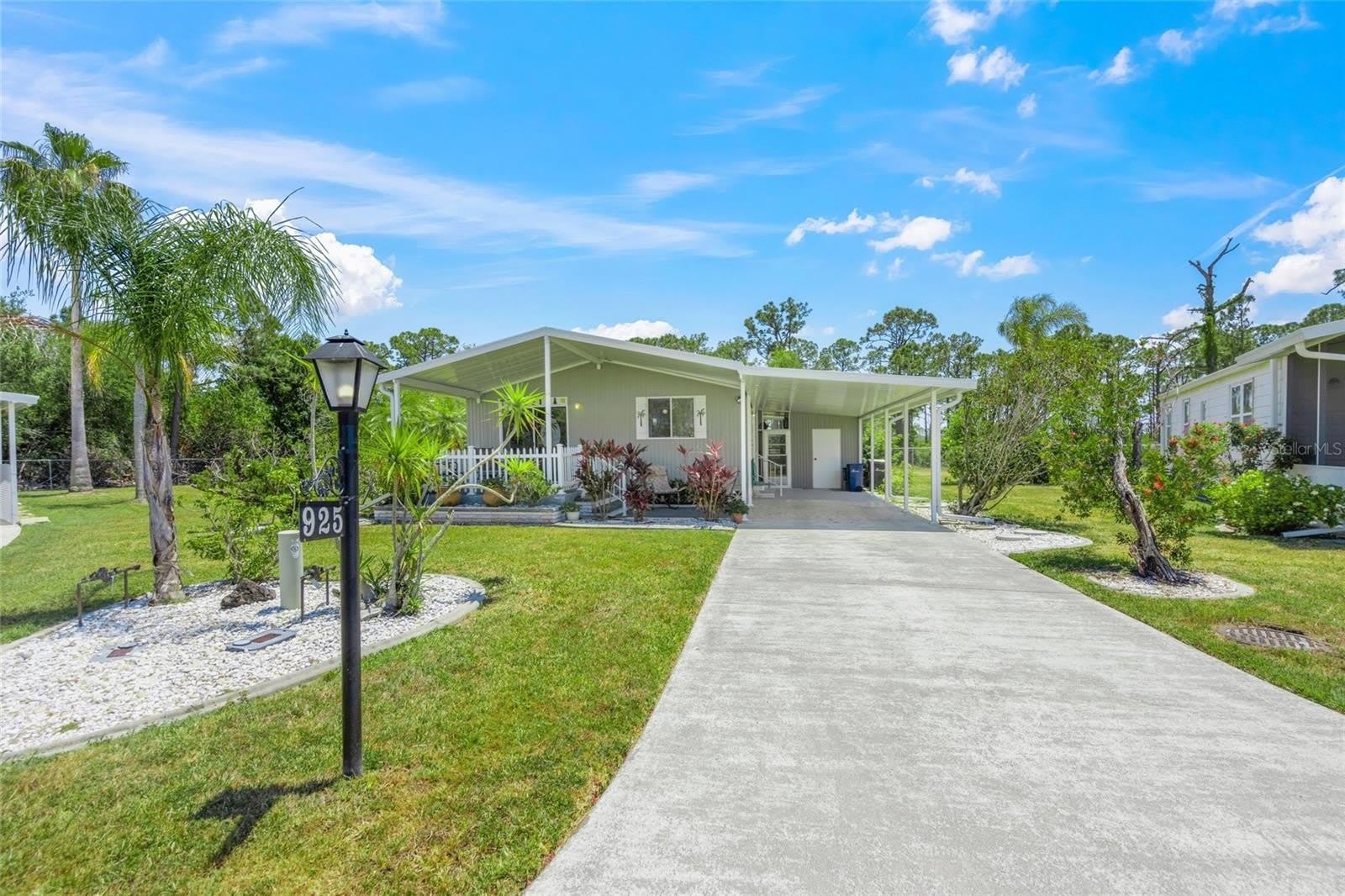 925 IGLESIA Drive – photo 1