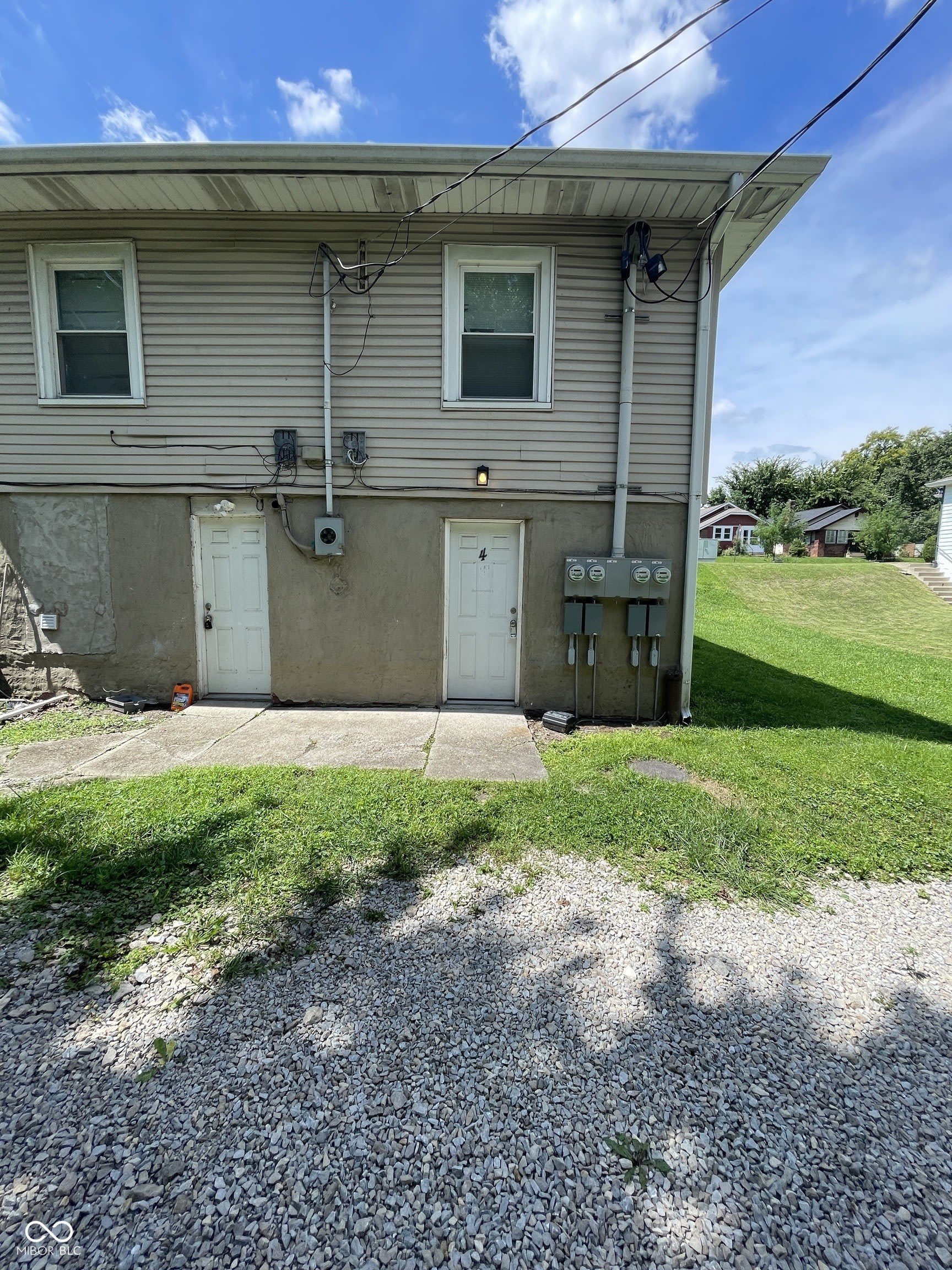 15 N Riley Avenue – photo 1