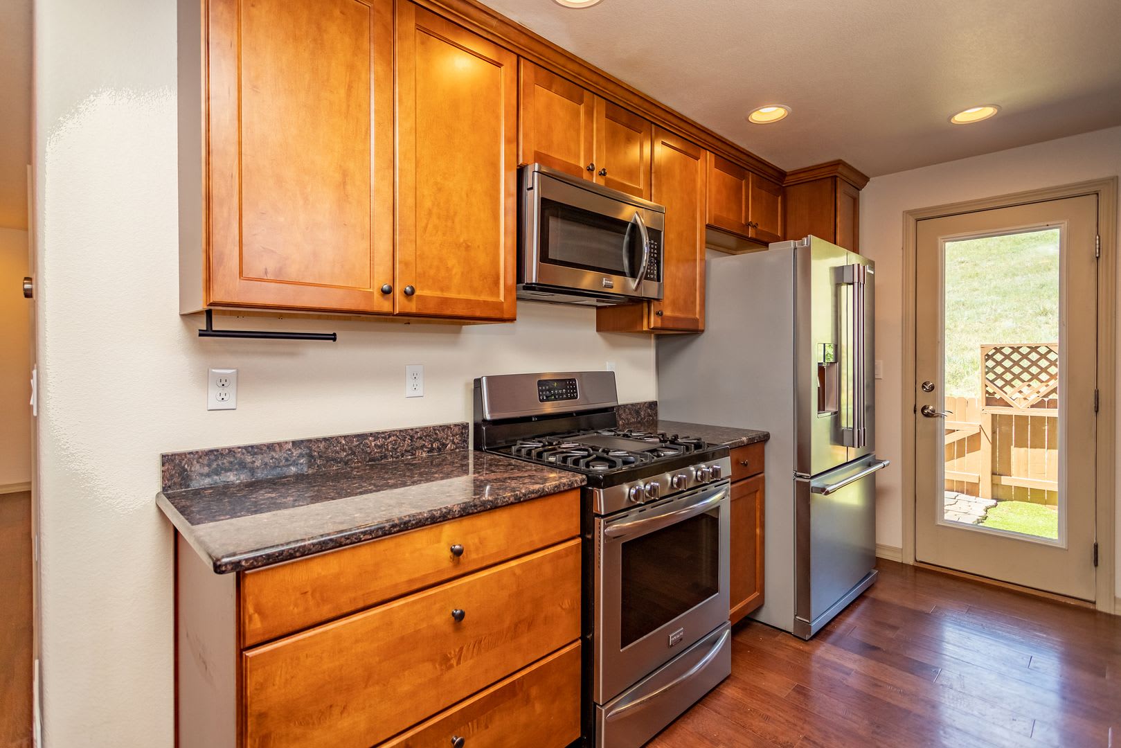 Mountain Shadows Gated Townhome with Mountain & Open Space Views!! – photo 4