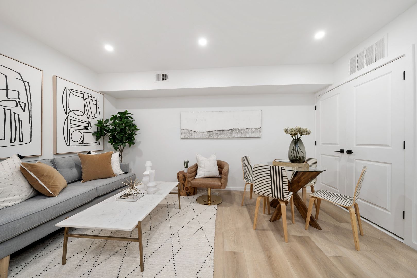 Modern Two Bed – photo 3