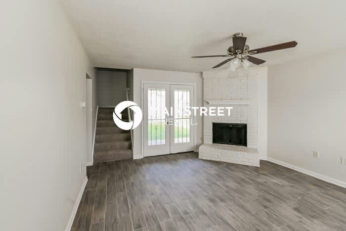 5451 Gardendale Street – photo 2