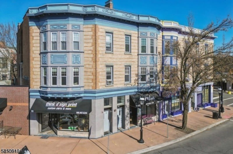 11 North Ave – photo 2