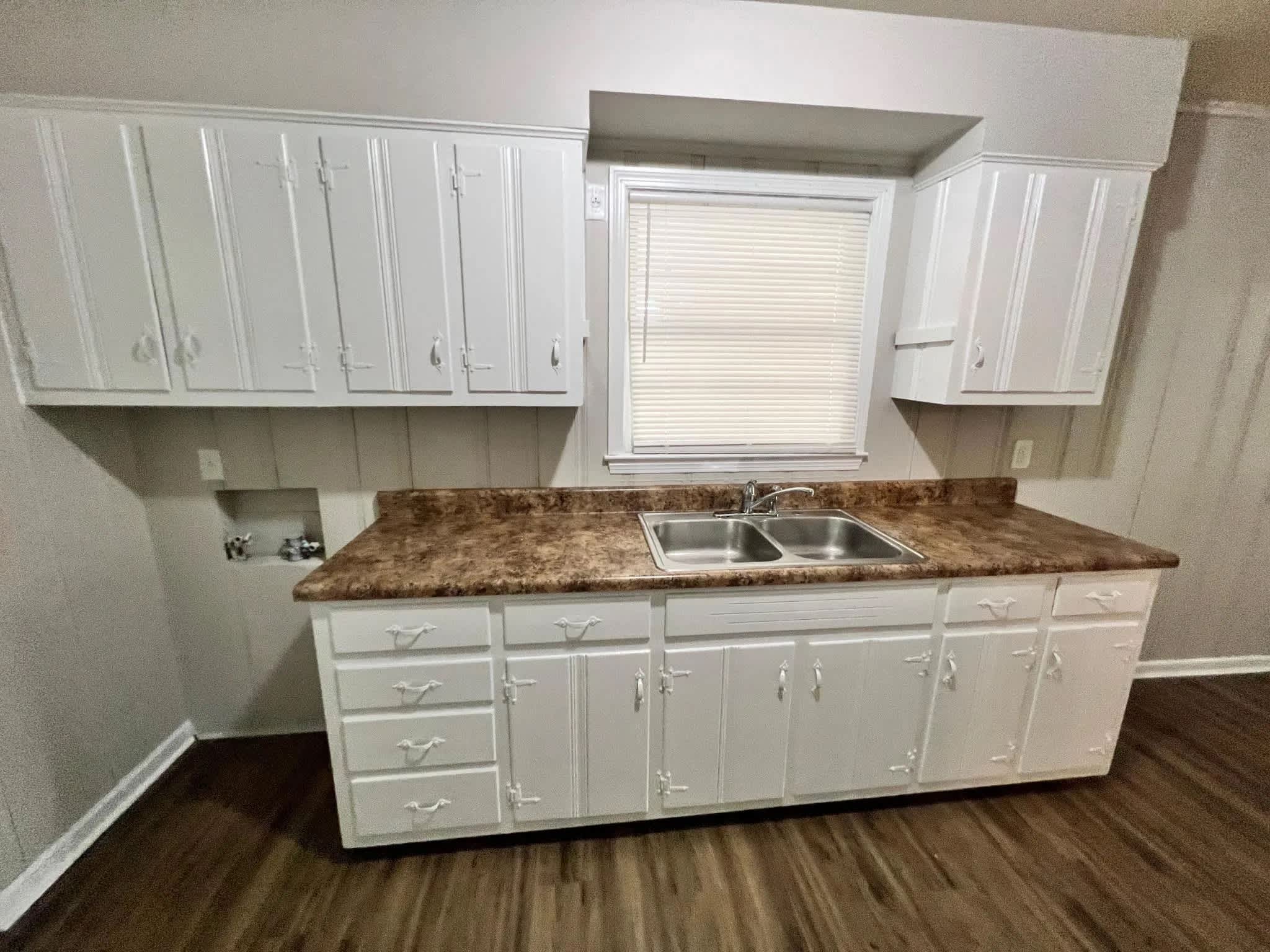 4368 Gardenview Drive – photo 5