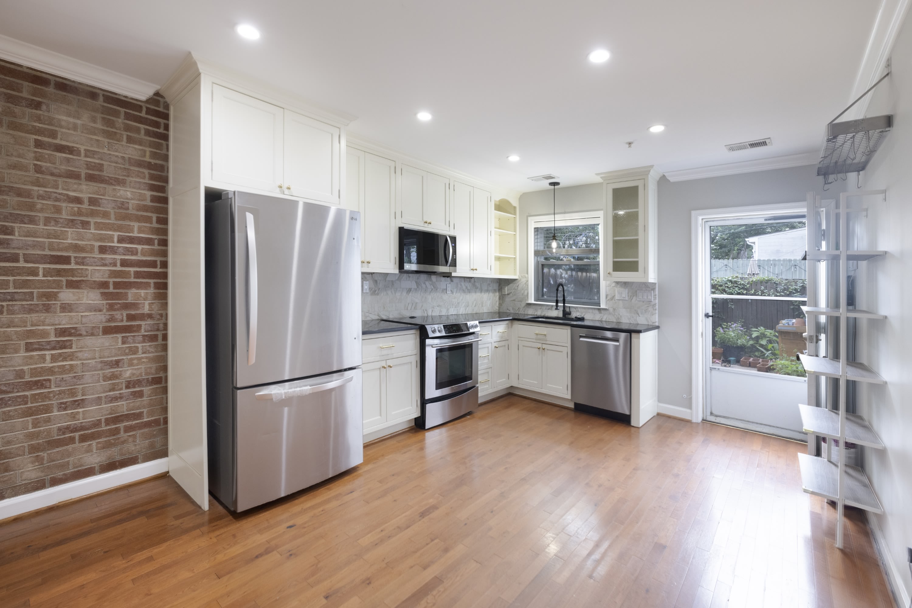 1122 K St Se – photo 2