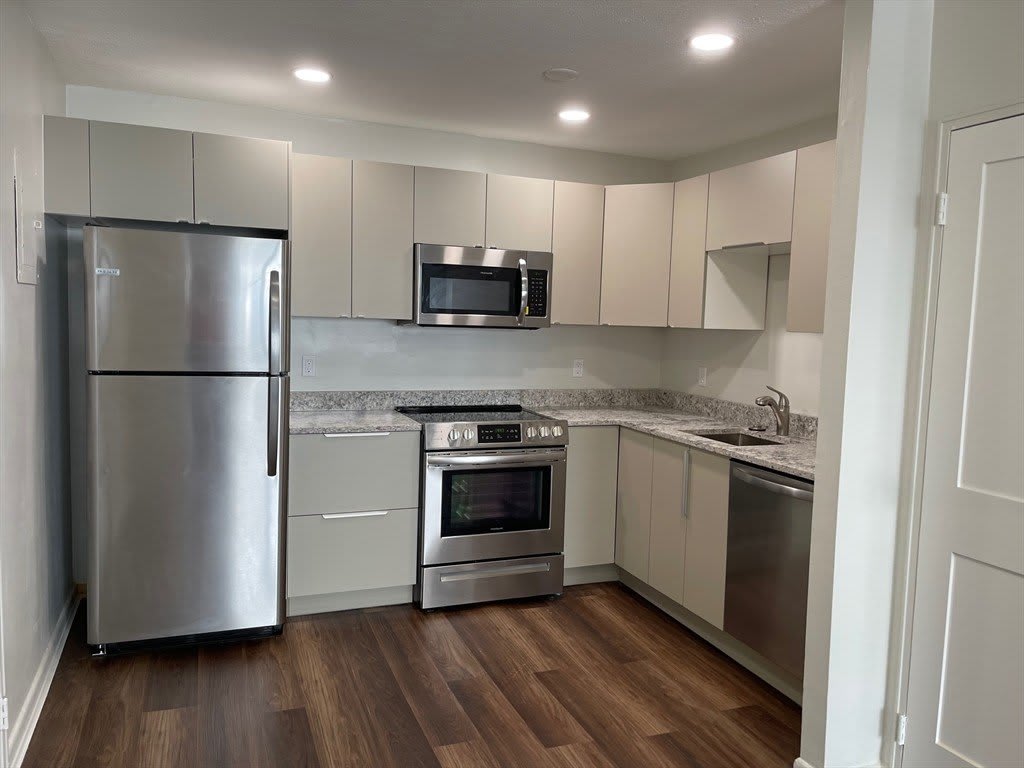 461 Washington Street – photo 1