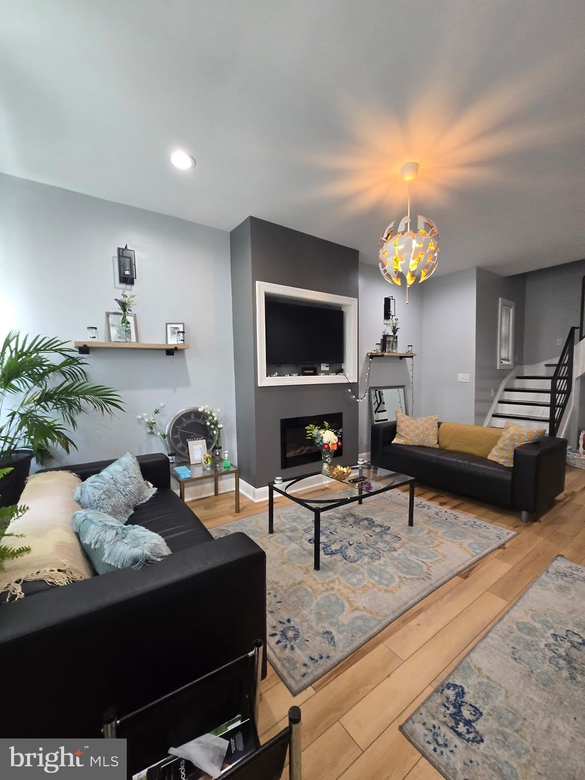 2512 NICHOLAS Street – photo 2