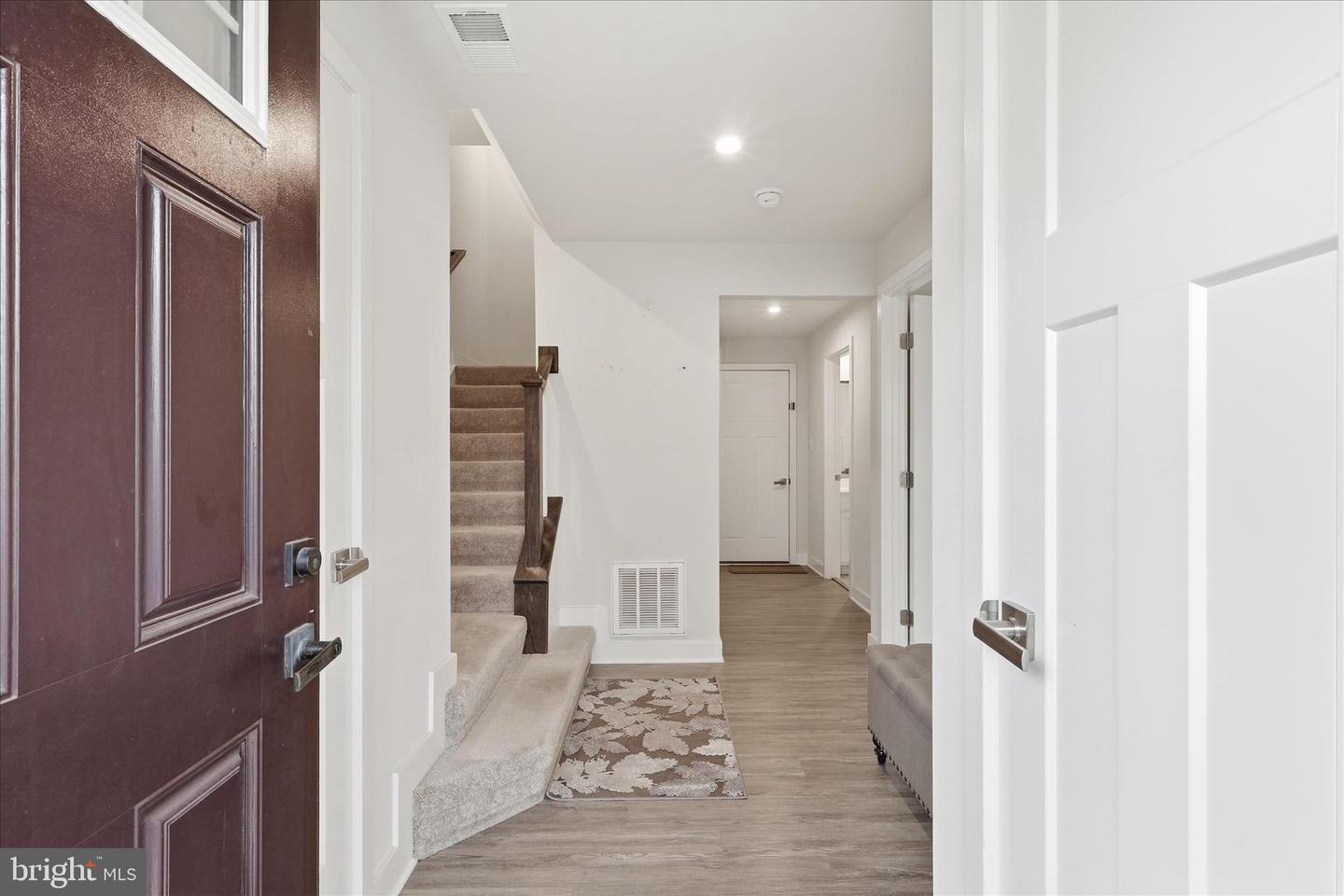 24594 Laurel Lake Terrace – photo 4