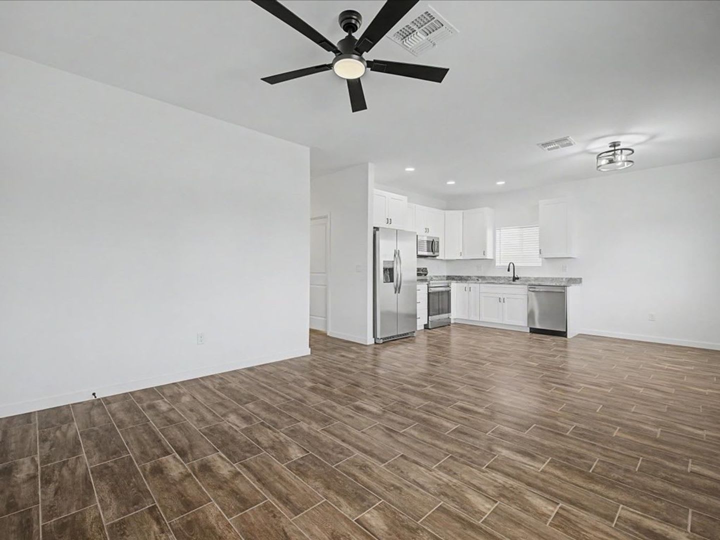 Brand New 3 Bedroom Home Move In Ready – photo 3