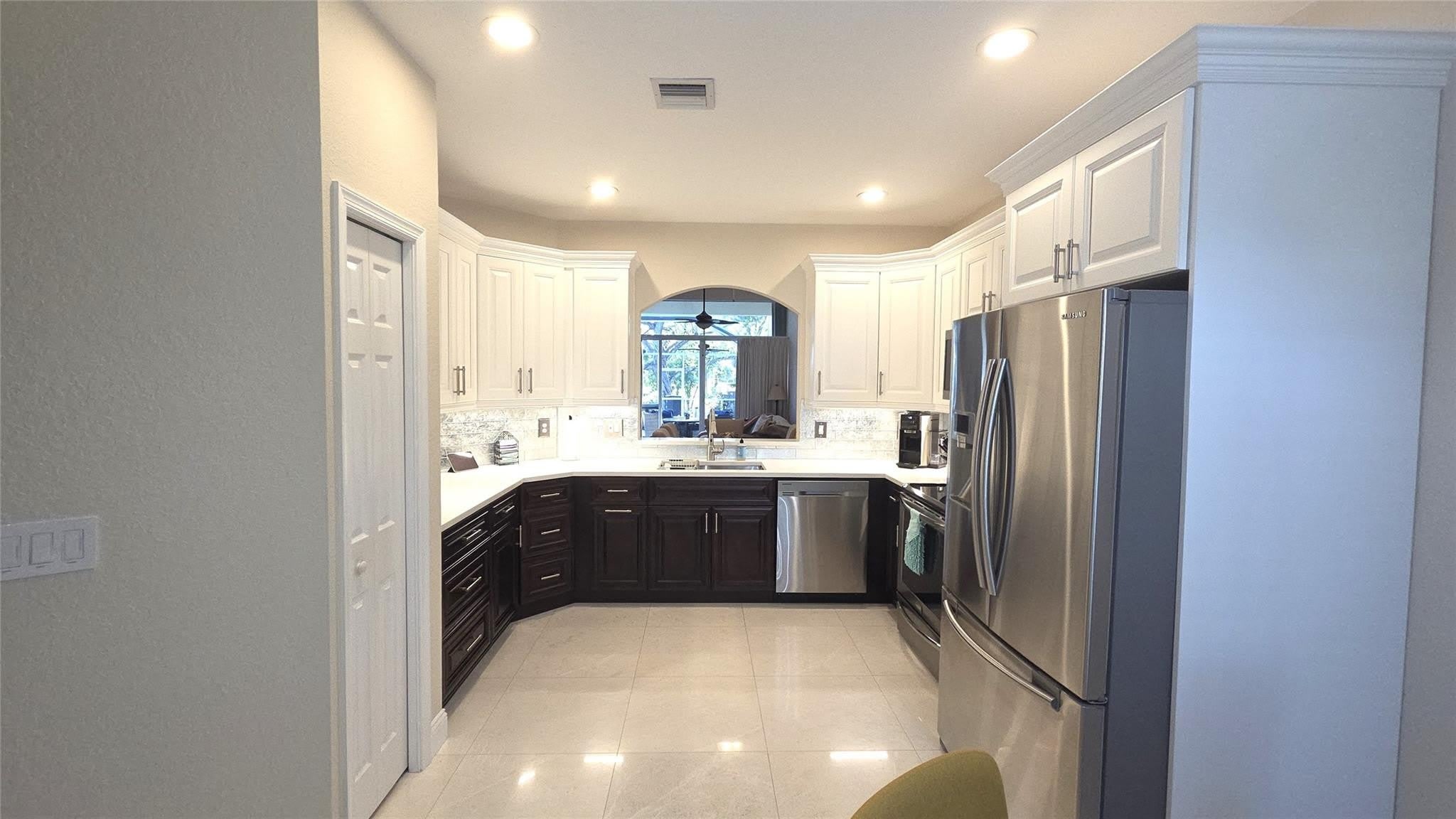 504 W Palm Aire Drive – photo 2