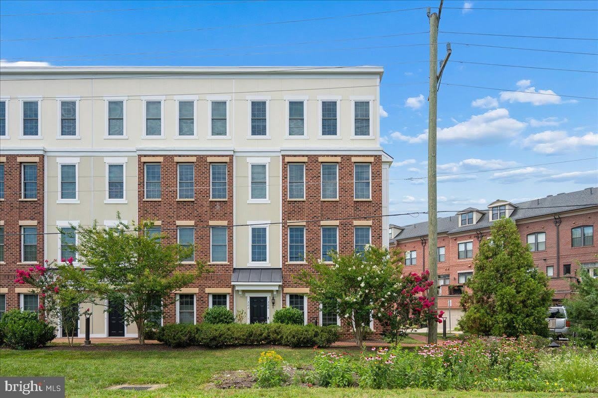 200 Murdoch Square Se – photo 1