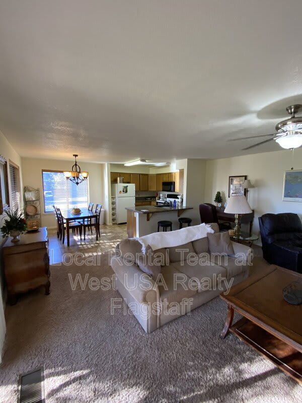 2707 N Walnut Hills Dr – photo 4